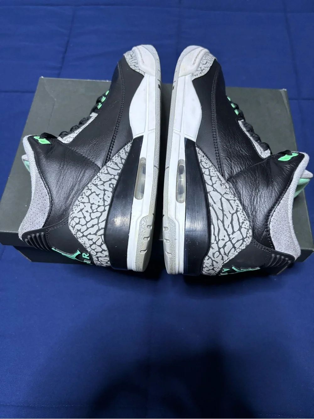 Jordan 3 Retro Green Glow 2024 Size 8.5